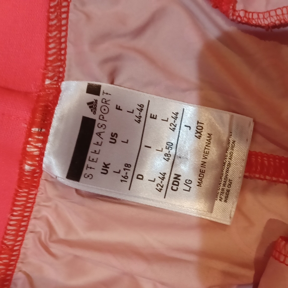 Gorgeous Adidas Stella Sport Shorts - Picture 6 of 9